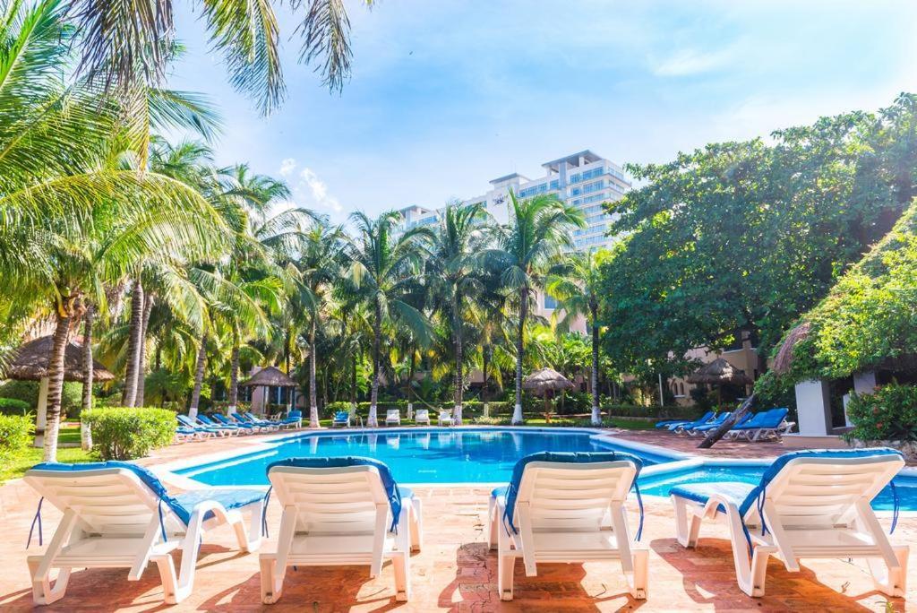 Villa Del Mar Канкун Екстериор снимка